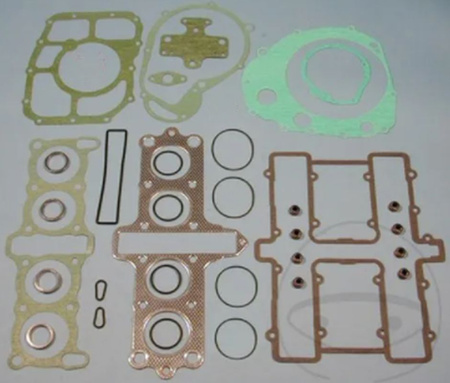 ATHENA KOMPLET USZCZELEK SUZUKI GS 550 M KATANA '81-'83