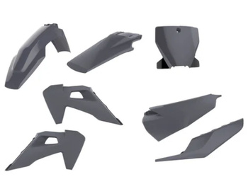 POLISPORT KOMPLET PLASTIKÓW HUSQVARNA TC/FC TPI '19-'22 W ZESTAWIE TABLICA PRZEDNIA (8666500005) I OSŁONY AMORTYZATORÓW (8398900006) KOLOR SZARY