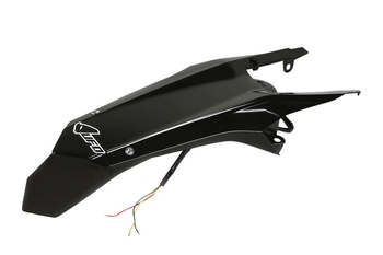 UFO 2026/01 BŁOTNIK TYŁ HUSQVARNA TE 125 / 250 '14-'16, FE 250 / 300 / 350 / 450 / 501 '14-'16, TX 125 / 250 / 300 '14-'16 KOLOR CZARNY (ENDURO Z LAMPKĄ LED)