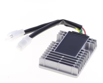 ATHENA 2025/09 REGULATOR NAPIĘCIA KYMCO XCITING 500 '05-'13, YAGER 200 '08-'14, XCITING 300 '08-'13, AGILITY 125 '17-'23, DOWNTOWN 125 '09-'19, VENOX 250 '02-'13 (OEM: 31600KED9900)