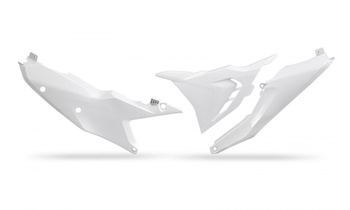 UFO BOCZKI TYLNE Z POKRYWĄ FILTRA KTM SX 125 / 250 / 300 TBI '23-'24, EXC 150 / 250 / 300 TBI '24, SX-F / EXC-F 250 / 350 / 450 / 500 '23-'24 KOLOR BIAŁY (STRONA LEWA)