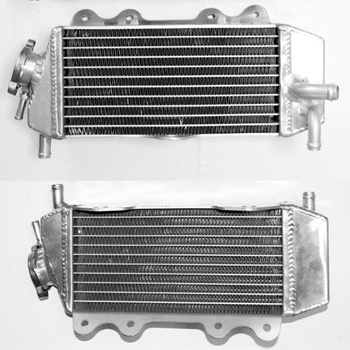 PSYCHIC CHŁODNICA YAMAHA YZF 250 '01-05, WRF 250 '01-06 WZMOCNIONA O ZWIĘKSZONEJ POJEMNOŚCI PRAWA (SZT.) (Z KORKIEM)