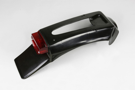 UFO BŁOTNIK TYŁ (WYPENIENIE) Z LAMPKĄ SUZUKI RM 125/250 '89-92, KOLOR CZARNY