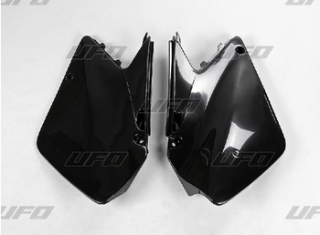 UFO BOCZKI TYLNE SUZUKI RM 125/250 '03-'05 KOLOR CZARNY