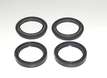 TOURMAX USZCZELNIACZE PRZEDNIEGO ZAWIESZENIA OLEJOWE I PYŁOWE (KOMPLET) NOK (47X58X10) HONDA CR250 97-07,CR250R 04-08,CRF250X 04-12,SUZUKI RM/RMZ,KAWASAKI KXF250 06 (A (MADE IN JAPAN)