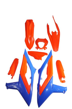 UFO KOMPLET PLASTIKÓW (FULL KIT) Z OSŁONAMI TELESKOPÓW (AMORTYZATORÓW) BETA RR 125 / 250 / 300 / 350 / 400 / 450 '23-'24 KOLOR CZERWONY / NIEBIESKI RACING