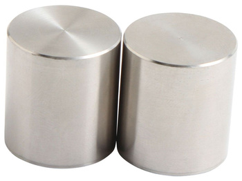 ALL BALLS KOMPLET TŁOCZKÓW (TŁOCZKI PRZÓD) ZACISKU HAMULCOWEGO HONDA ATC 250/350R '85-'86, TRX 250R '86-'89, XL 600R '83-'87, KAWASAKI KLF 300C Bayou '89-'05, KLF 400 Bayou '93-'99, KVF 650 '06-'13, KVF 750 '05-'21, SUZUKI LT-A500F Quad Master Aut