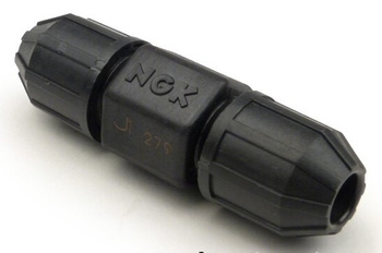 NGK ŁĄCZNIK PRZEWODÓW WYSOKIEGO NAPIĘCIA(ZŁĄCZE KABLOWE) (NR 8739)