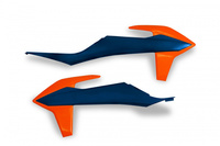 UFO OSŁONY CHŁODNICY KTM SX/SXF(SX-F) 125/150/250/350/450 '19-'22, EXC 125 '20-'21, EXC/EXCF(EXC-F) 150/250/300/350/450/500 TPI '20-2023 KOLOR OEM (NIEBIESKI/POMARAŃCZOWY)