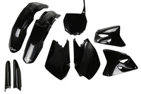 UFO 2024/11 KOMPLET PLASTIKÓW (FULL KIT) Z OSŁONAMI TELESKOPÓW (AMORTYZATORÓW) SUZUKI RM 125 / 250 '06-'24 KOLOR CZARNY