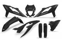 UFO KOMPLET PLASTIKÓW (FULL KIT) Z OSŁONAMI TELESKOPÓW (AMORTYZATORÓW) BETA RR 125 / 250 / 300 / 350 / 400 / 450 '23-'24 KOLOR CZARNY