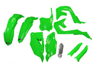 UFO KOMPLET PLASTIKÓW (FULL KIT) Z OSŁONAMI TELESKOPÓW (AMORTYZATORÓW) KAWASAKI KXF 250 '21-24, KXF 450 '19-23 KOLOR ZIELONY